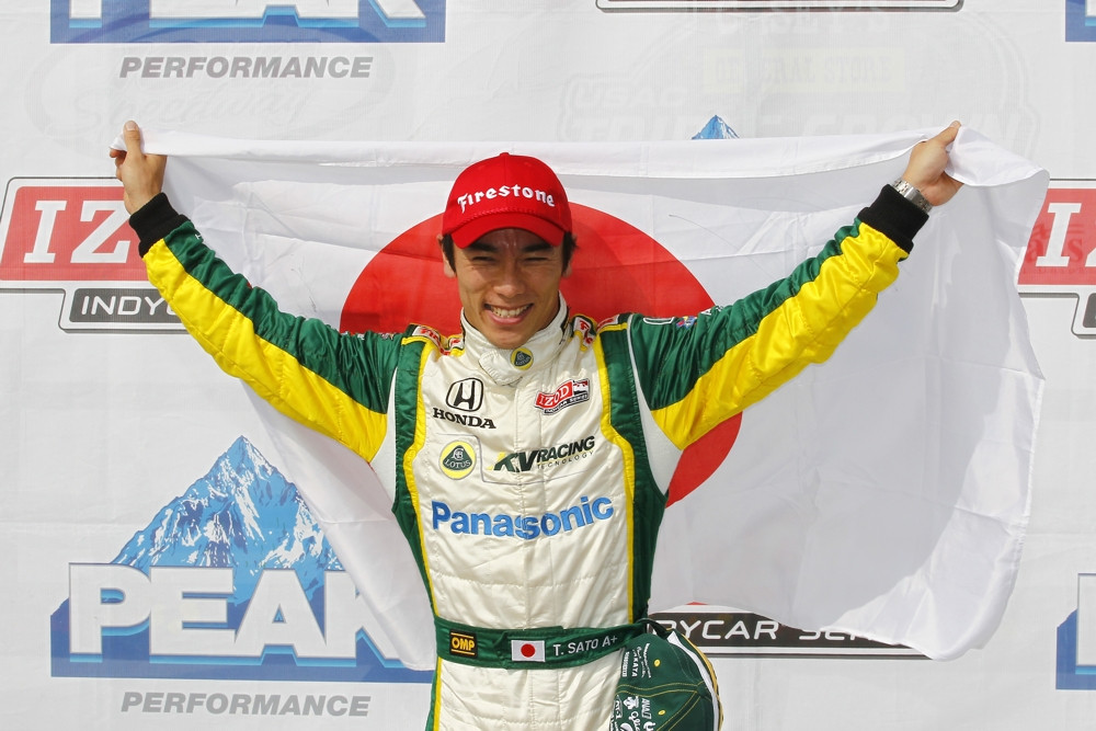 IndyCar. Ajovoje - pirmoji T. Sato „pole“