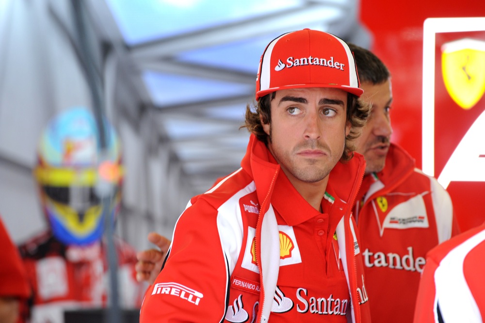 F. Alonso: „Ferrari“ turi rizikuoti