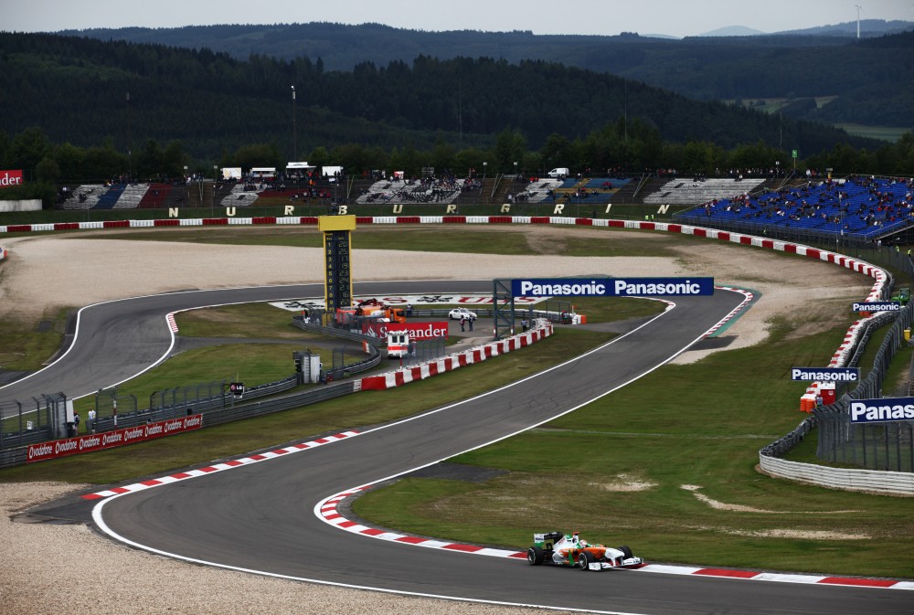 B. Ecclestone’as: F-1 čempionatą sudarys 19 etapų, Vokietijos GP – Niurburgringe