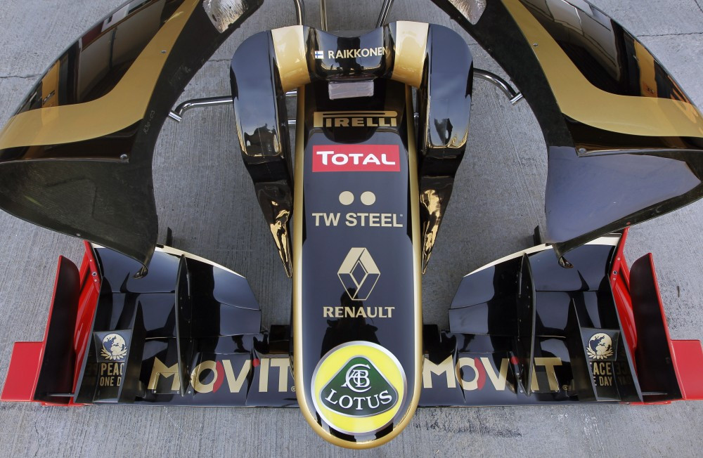 „Lotus“ bolidą pavadins E20