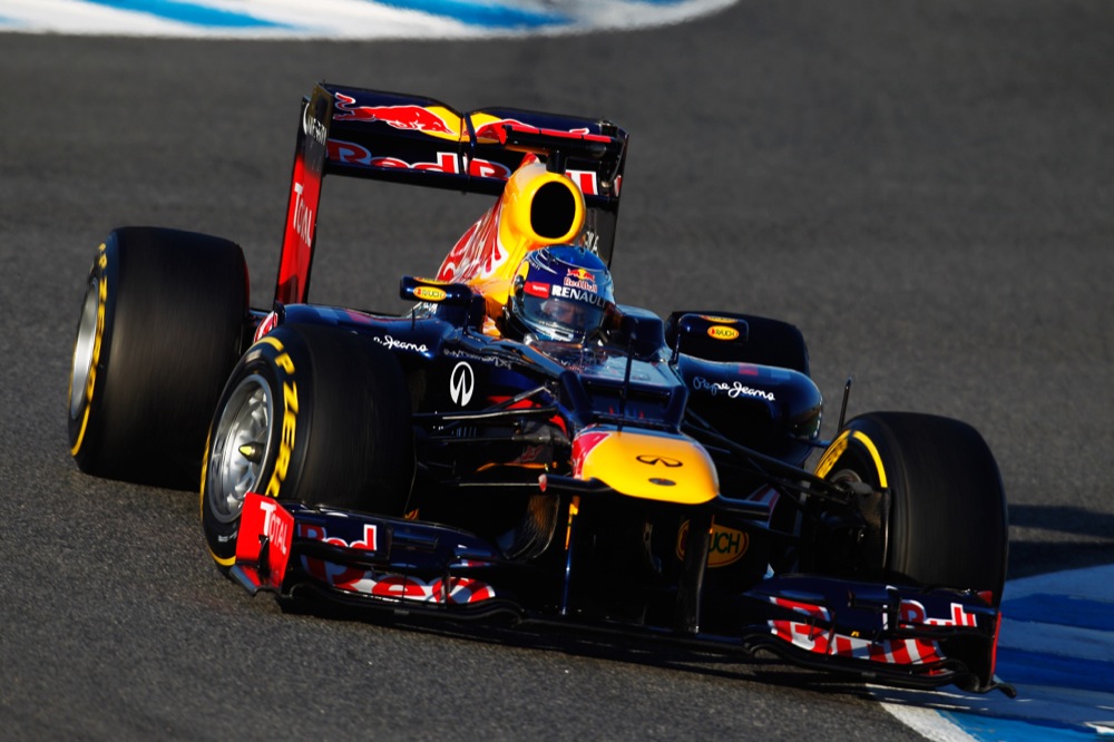 Pirmąjį rytą Barselonoje greičiausias S. Vettelis