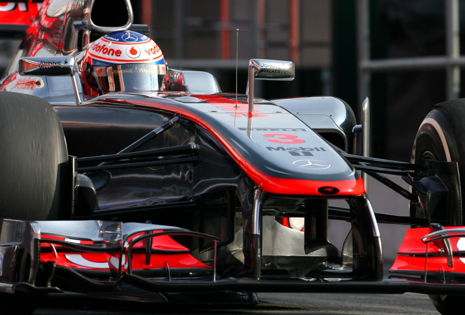 „McLaren“ nukopijavo „Mercedes“ priekinį ortakį?