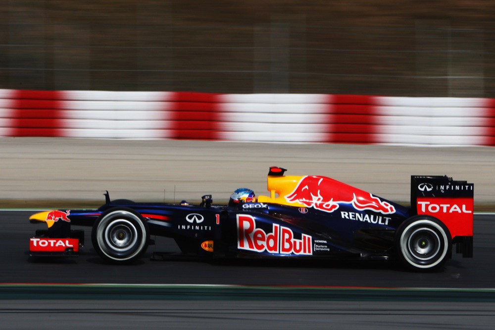 „Red Bull“ grįš prie senesnės bolido versijos?