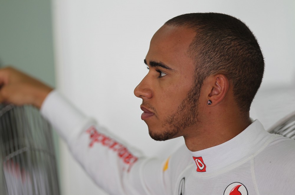 „The Telegraph“: L. Hamiltonas pasirašė sutartį su „Mercedes“, jį pakeis S. Perezas