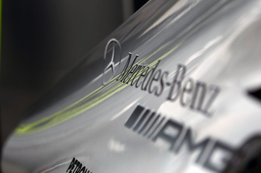 „Mercedes“ tikisi sukurti pergalingą bolidą
