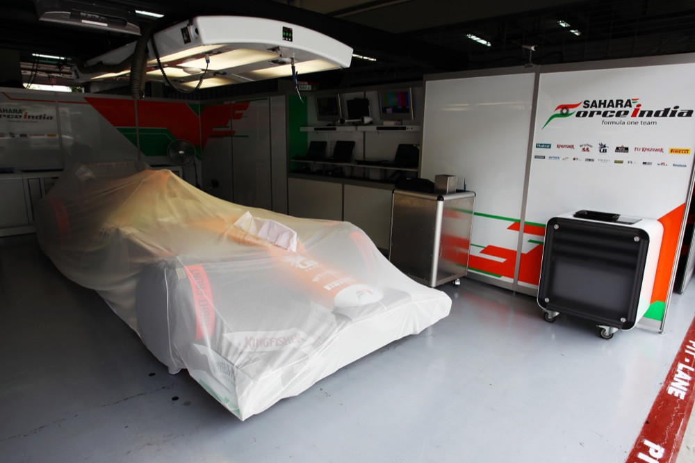 „Force India“ gali praleisti antrąsias treniruotes