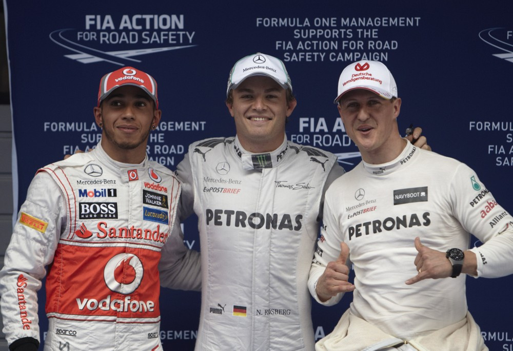 BBC: L. Hamiltonas greičiausiai pereis į „Mercedes“, pakeis M. Schumacherį