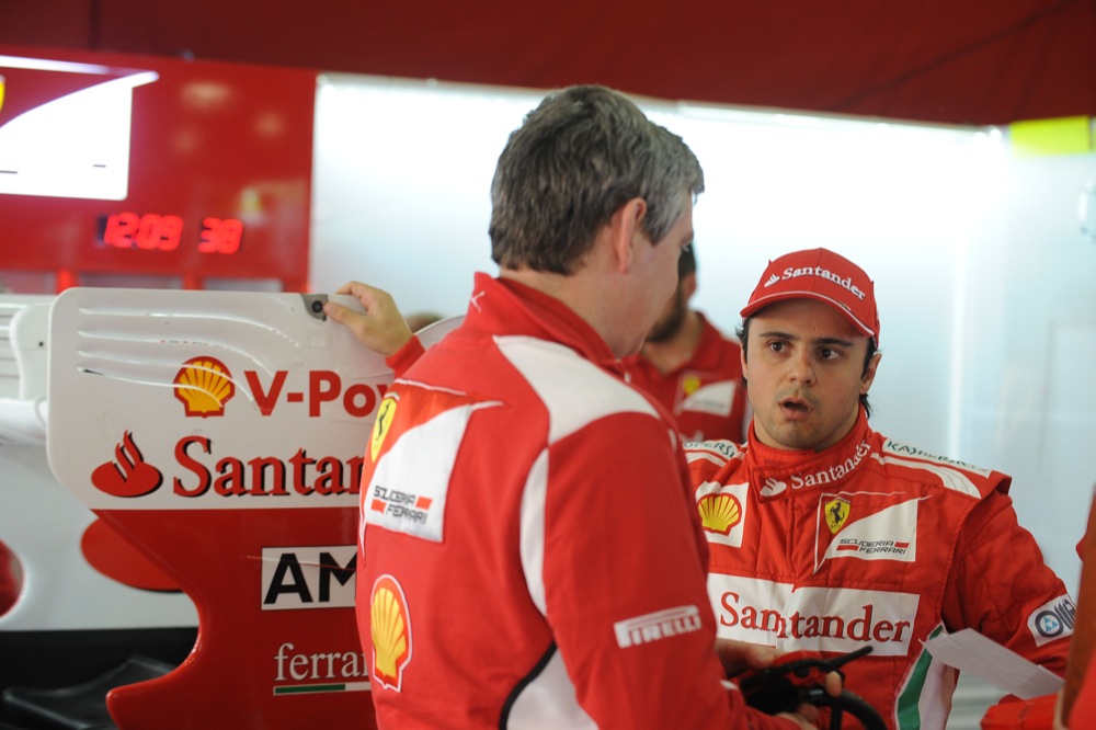 F. Massa: man sutrukdė kiti bolidai