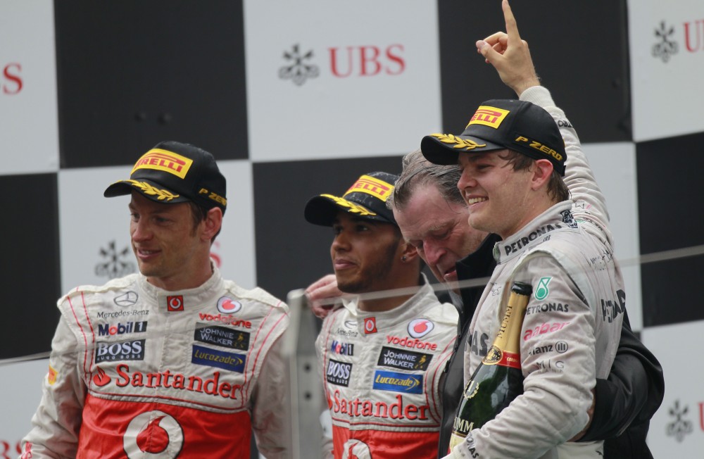 J. Buttonas: N. Rosbergas kovos dėl titulo