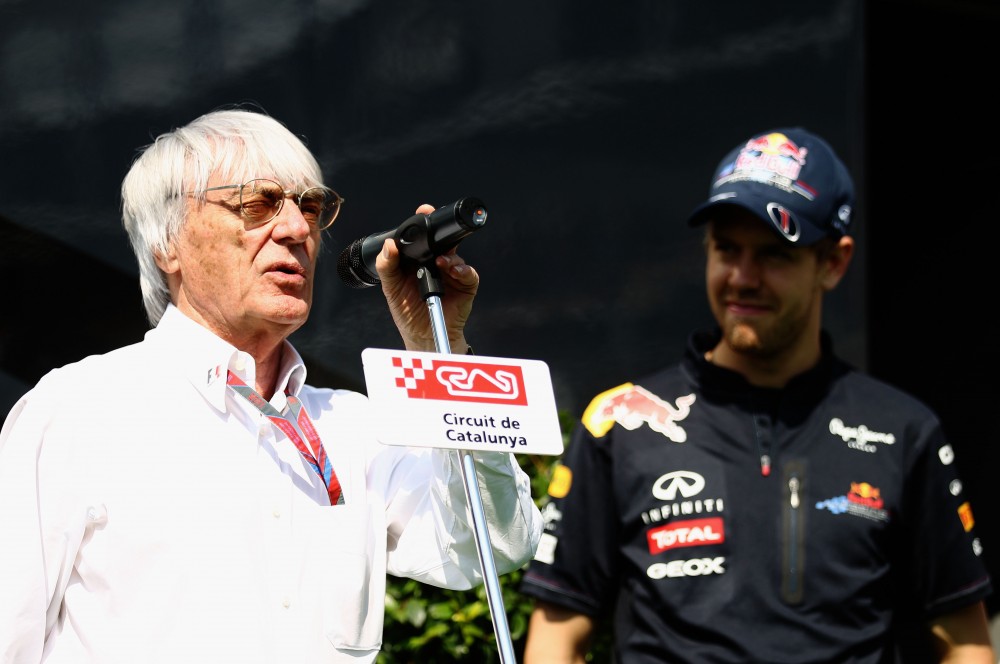 B. Ecclestone'as: S. Vetteliui nederėtų karjeros baigti „Ferrari“ ekipoje