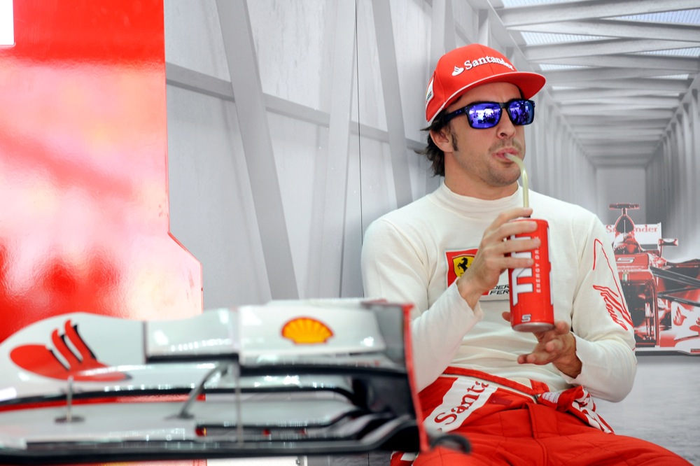 F. Alonso: F-1 pilotai negerbia vieni kitų
