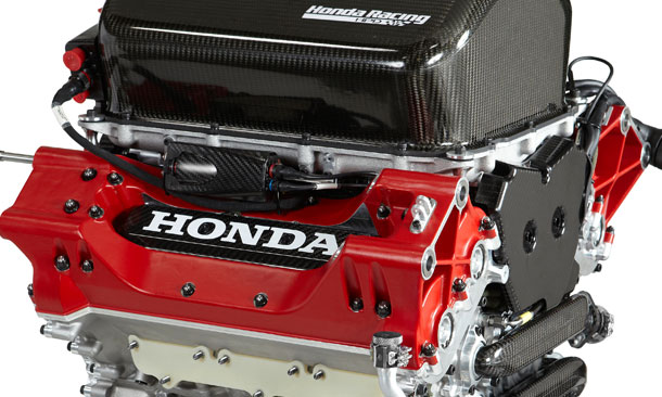 IndyCar. Pirmoji „Honda“ pergalė prieš „Chevrolet“