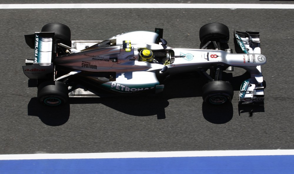 F-1 komandos sutarė uždrausti dvigubą DRS