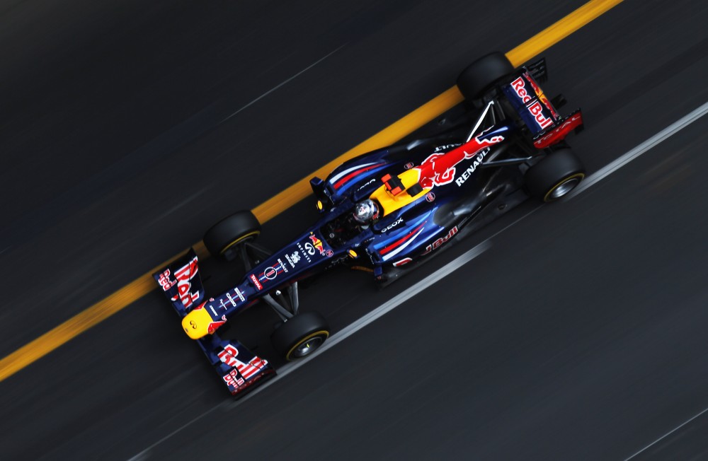 FIA uždraudė įmantrų „Red Bull“ dugną