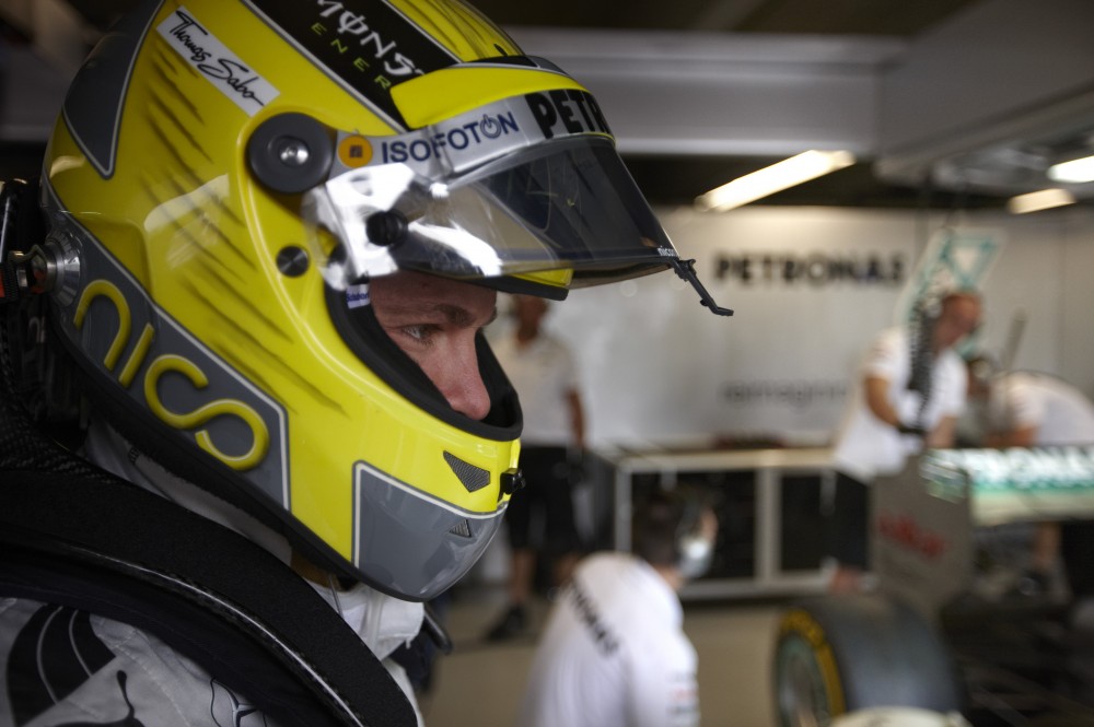 N. Rosbergas: „Mercedes“ privalo susiimti