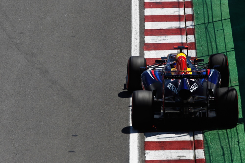 „Autosport“: FIA privers „Red Bull“ perreguliuoti variklius