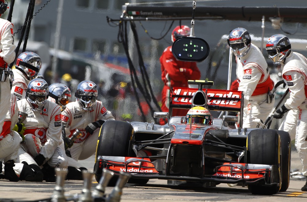 „McLaren“ sieks dar labiau sutrumpinti padangų keitimo laiką