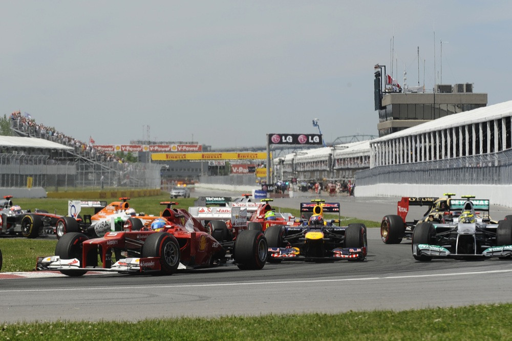 F-1 komandos išsaugojo taisyklių kontrolę