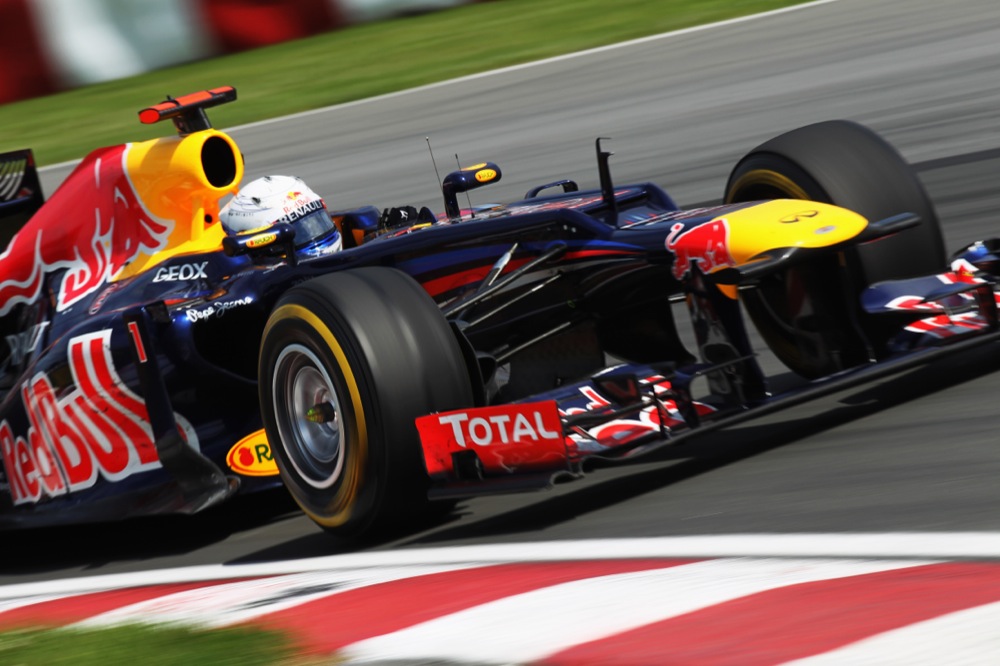 „Red Bull“: turėtume būti stiprūs daugelyje trasų