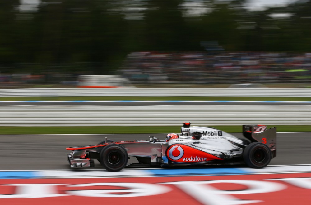 „McLaren“ patenkinti atnaujintu bolidu, tikisi pergalės