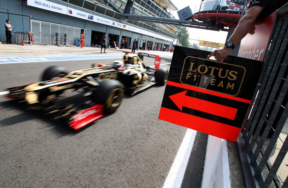 „Lotus“ ir vėl nenaudos dvigubos DRS