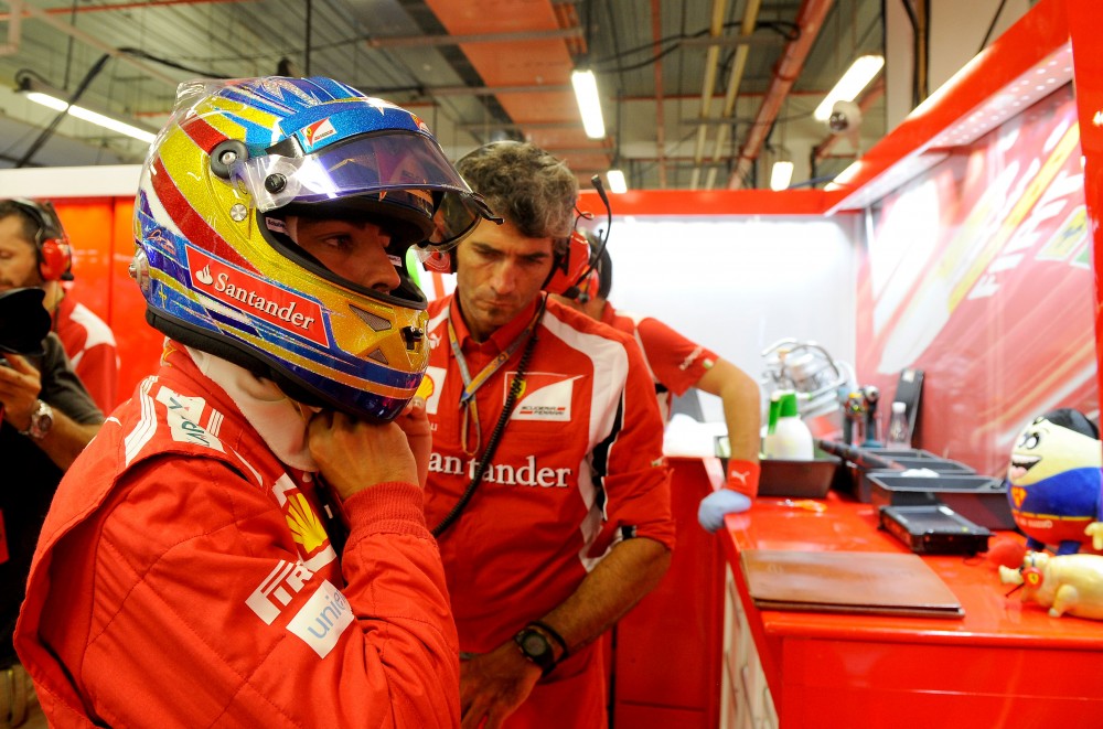 F. Alonso: „Ferrari“ privalo pasitempti