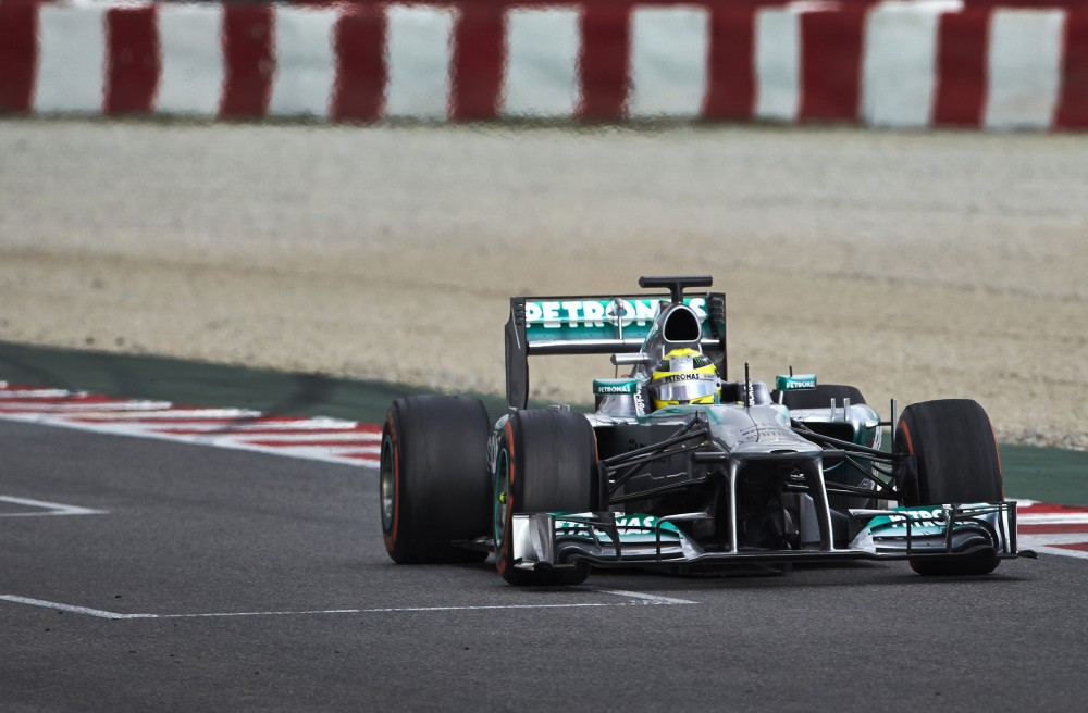 Priešsezoninius bandymus vainikavo N. Rosbergo pasirodymas