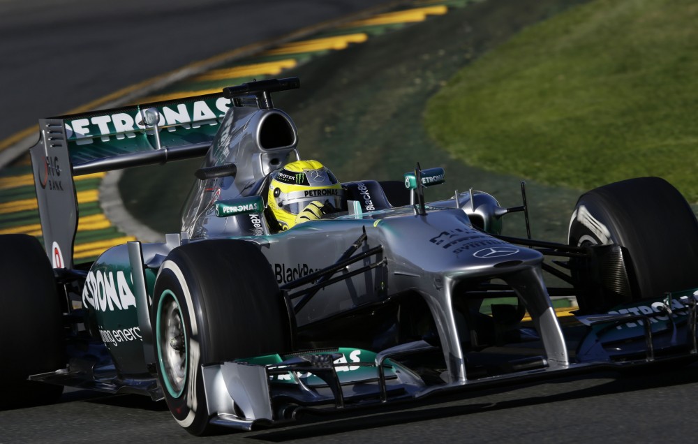 N. Rosbergas sustojo sugedus „Mercedes“ elektros sistemai