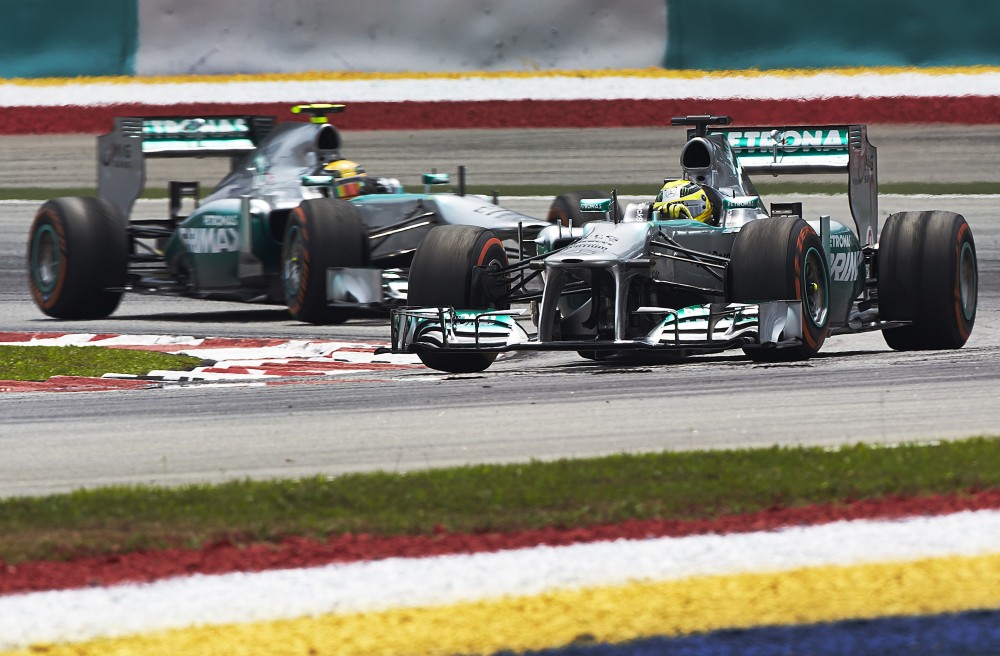 „Mercedes“ vadovai nesutaria dėl komandinės taktikos