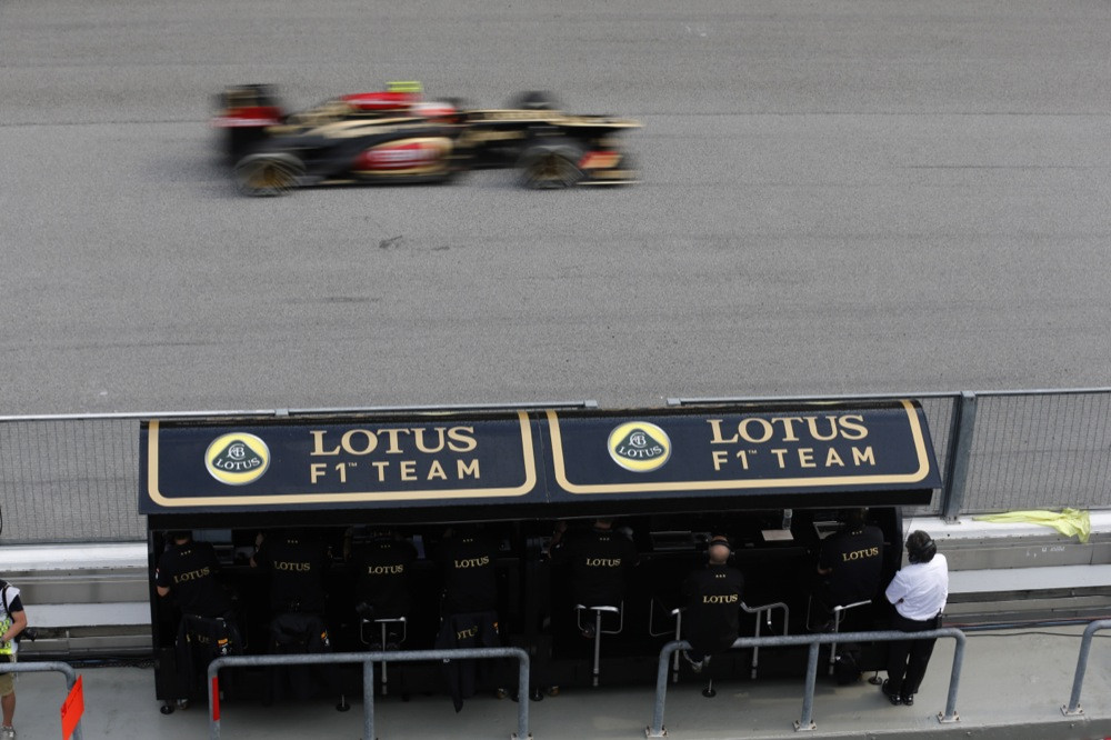 Sumaištis „Lotus“: nėra variklių tiekėjo, palieka personalas