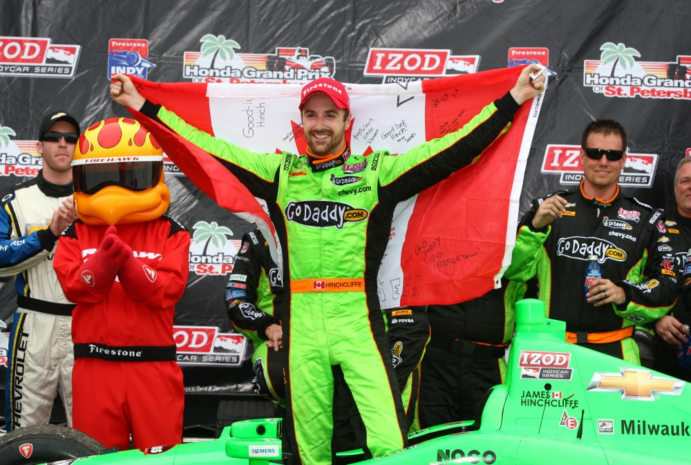 IndyCar. St. Petersburge - pirmoji J. Hinchcliffe‘o pergalė