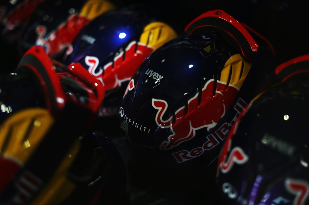„Red Bull“ keis sustojimo procedūras, ratų tvirtinimo įrankius