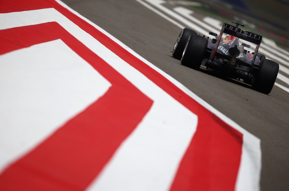 „Red Bull“: renkamės iš „Toro Rosso“ pilotų ir K. Raikkoneno