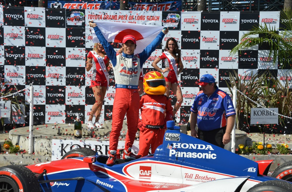 IndyCar. Long Byče – pirmoji T. Sato pergalė