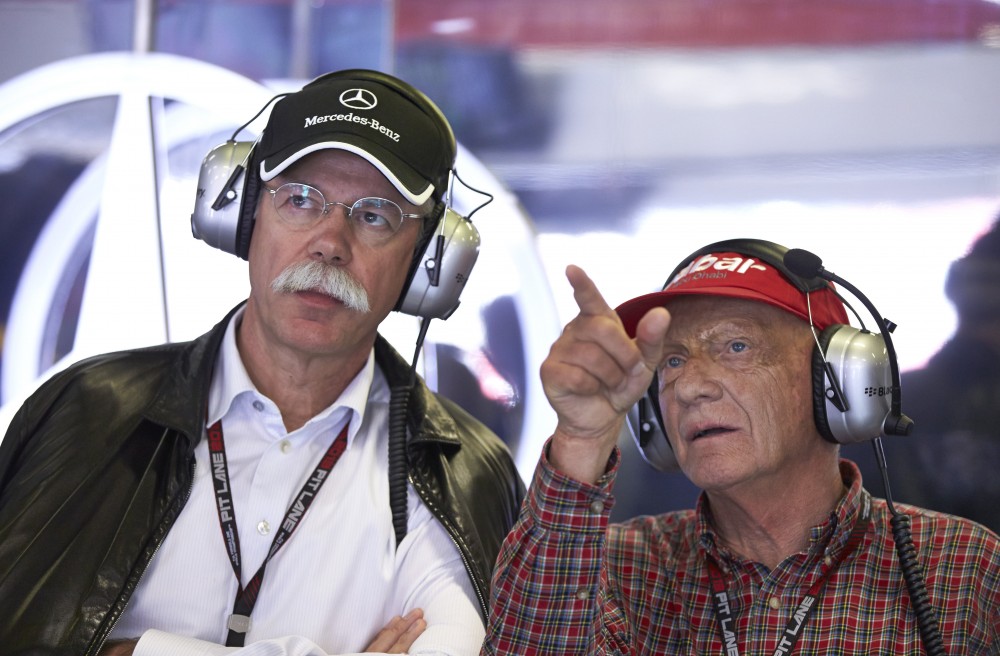N. Lauda: „Mercedes“ nesikiš į ekipos pilotų dvikovą