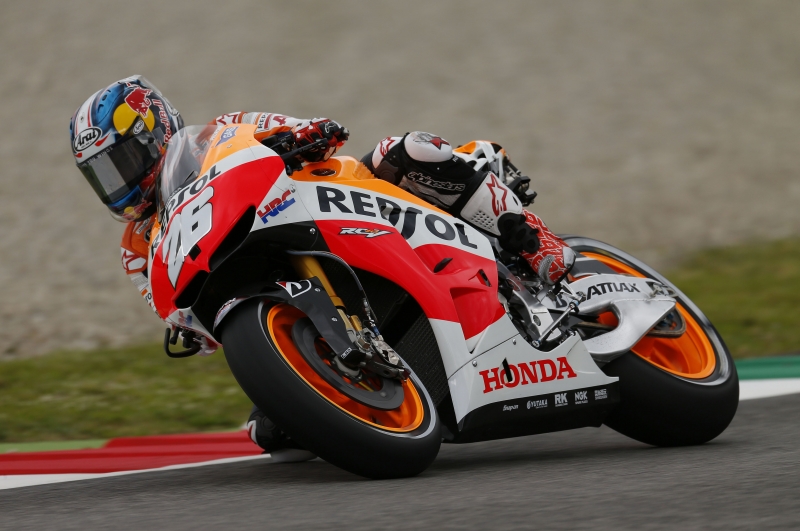 MotoGP. Italijoje paskutinę akimirką „pole“ iškovojo D. Pedrosa