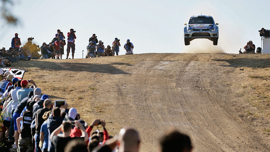 WRC. Italijos ralį geriausiai pradėjo S. Ogier, R. Kubica dominuoja WRC2