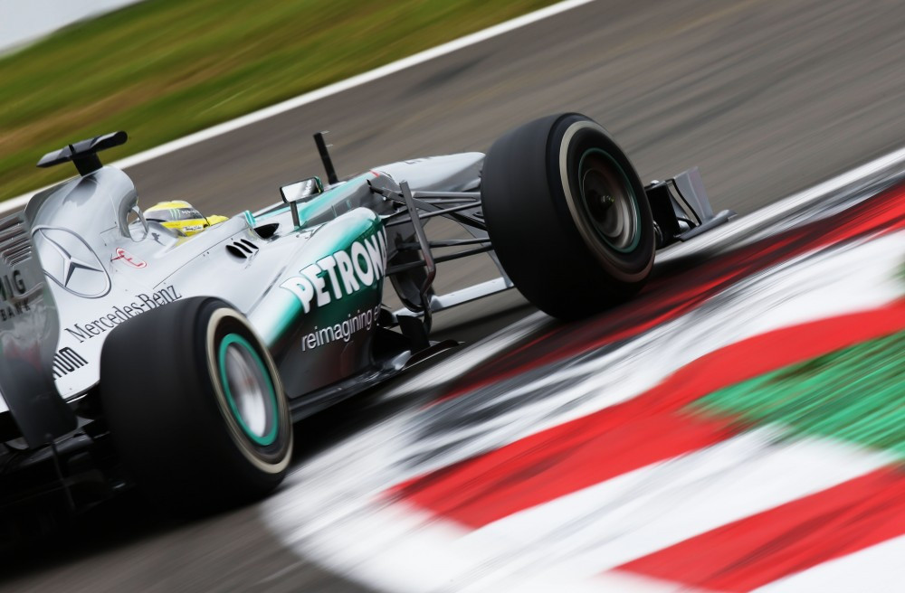 „Ferrari“ ir „Mercedes“ nesutaria dėl 2014 m. padangų pločio