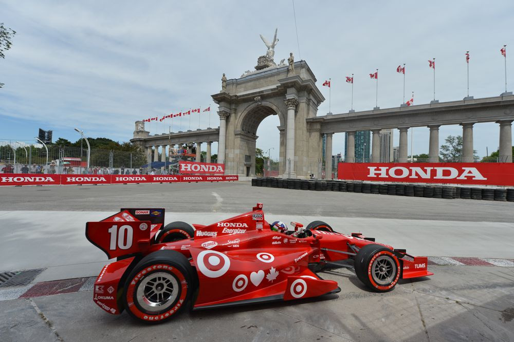IndyCar. „Pole“ Toronte iškovojo D. Franchitti