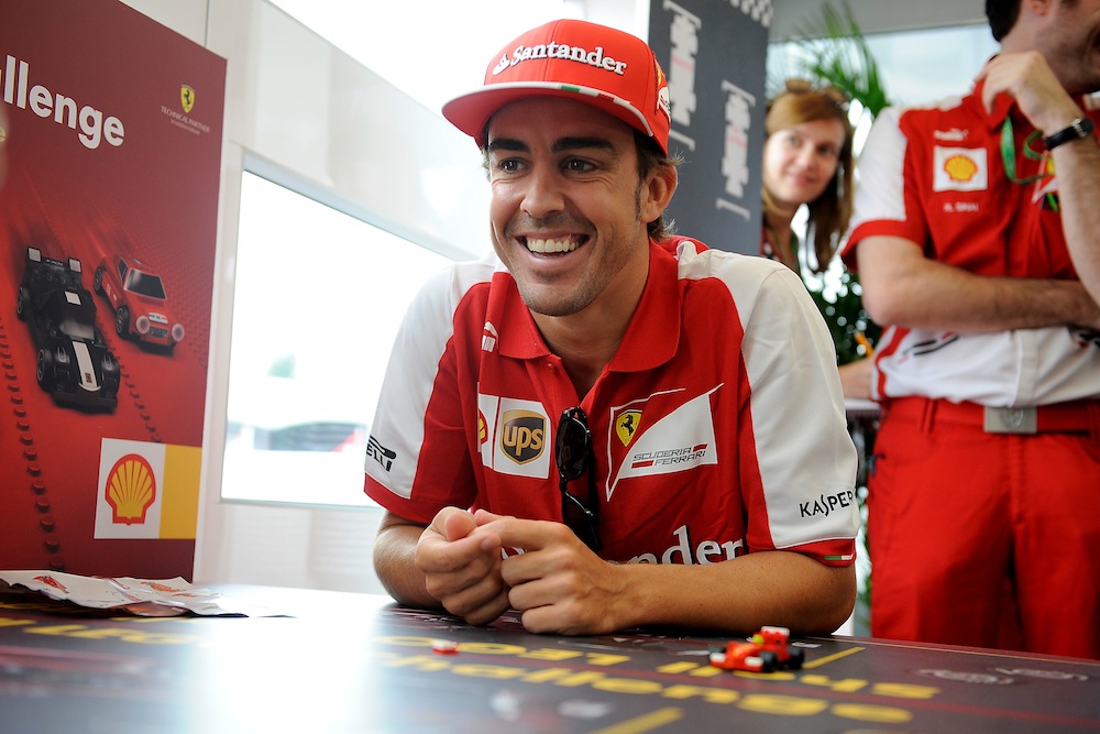 F. Alonso perėjimas į „Red Bull“ nedomina