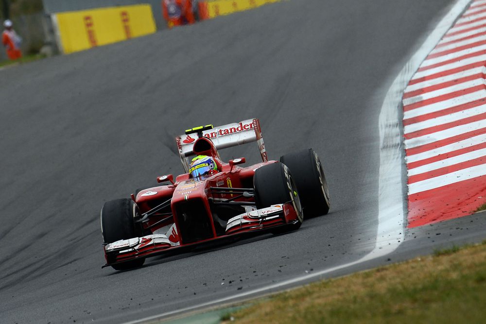 F. Massa apsisuko vengdamas susidūrimo su N. Rosbergu