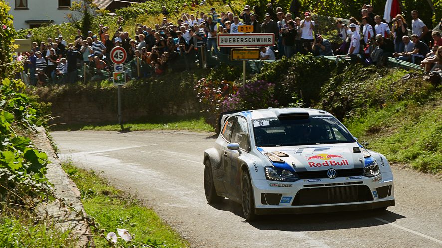WRC. Čempiono titulą užsitikrinęs S. Ogier triumfavo Prancūzijoje