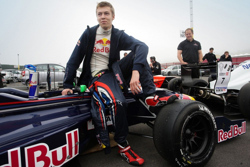 Oficialu: „Toro Rosso“ pasirašė sutartį su D. Kvyatu