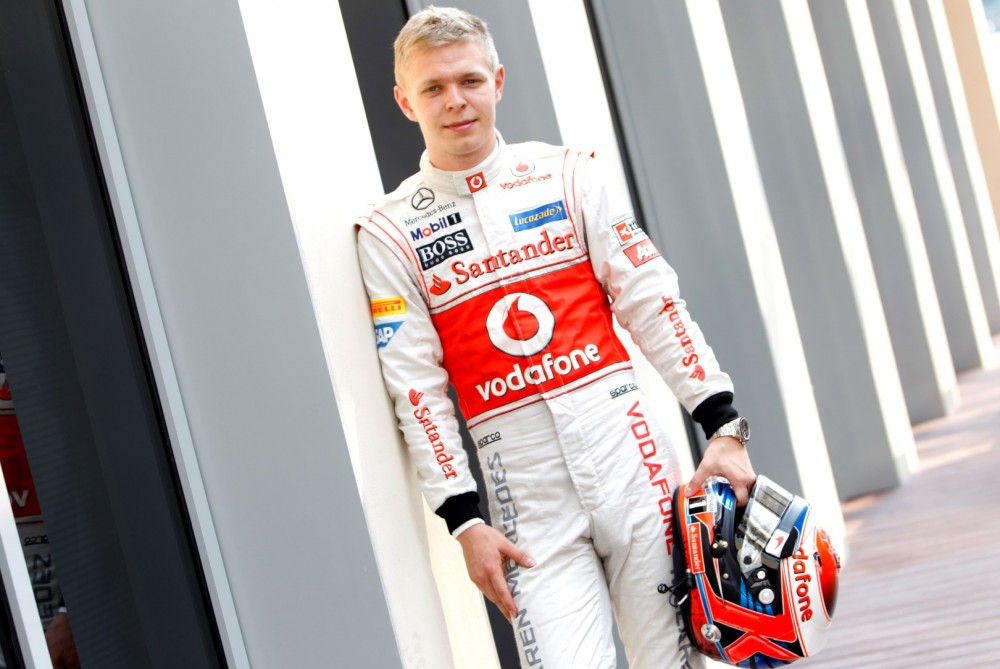 K. Magnussenas laikomas favoritu „McLaren“ komandoje pakeisti S. Perezą