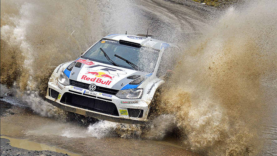WRC. Velse pirmauja S. Ogier, R. Kubica patyrė avariją