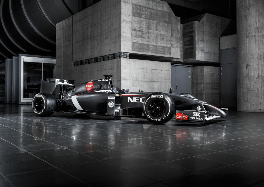 „Sauber“ pristatė 2014 m. bolidą - C33