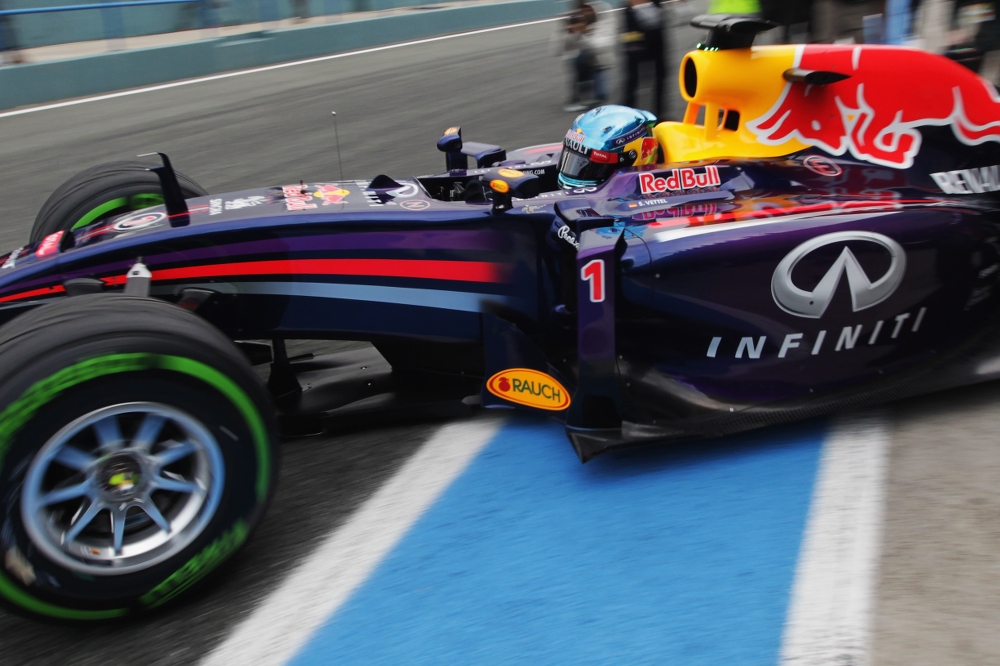 G. Minardi: „Red Bull“ svarsto galimybę naudoti kito gamintojo variklius