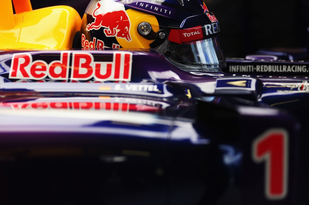 „Renault“ problemos S. Vetteliui nerimo nekelia