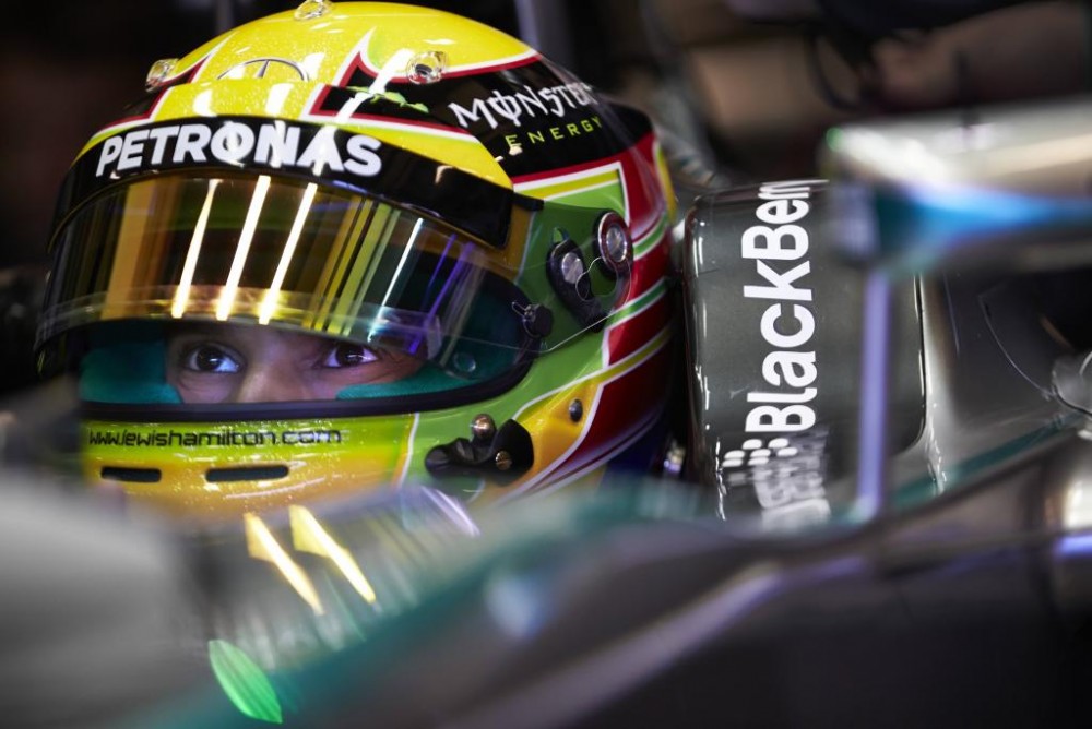 „Mercedes“: L. Hamiltonas susitvarkys su degalų taupymu