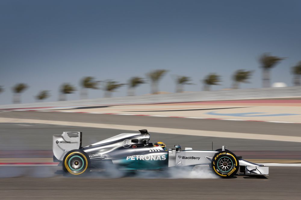 L. Hamiltonas ragina šiemet žiūrėti F-1 lenktynes